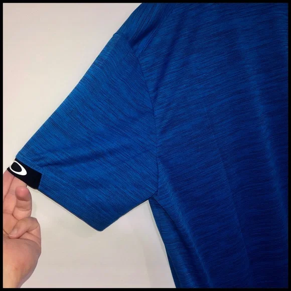 Oakley🏌🏼‍♂️⛳️Polo Mens XL Blue and Black, Worn Once, Practically New, Hydrolinx. - Picture 7 of 16